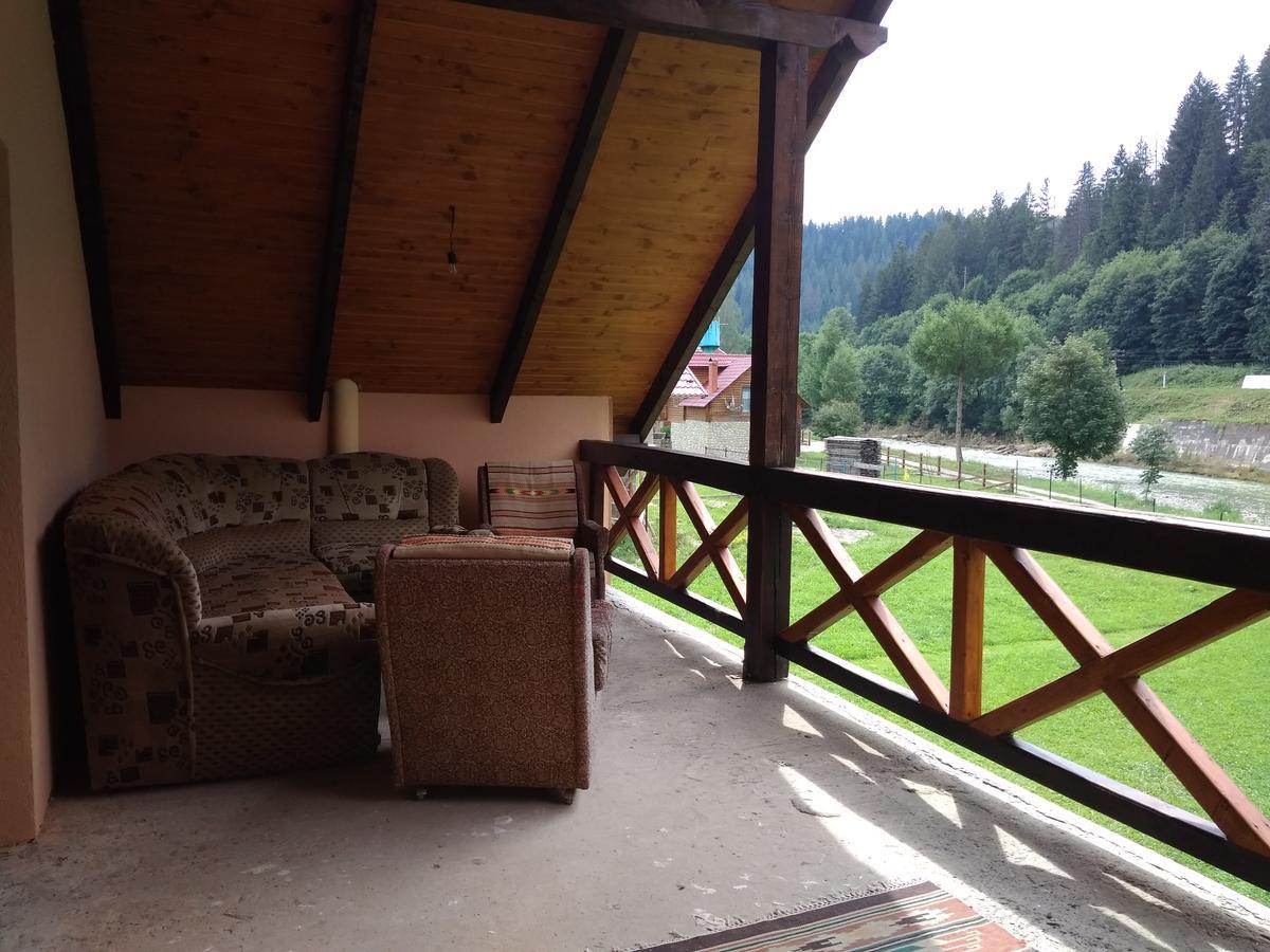 Затишок В Карпатах Villa Yaremche Exterior photo