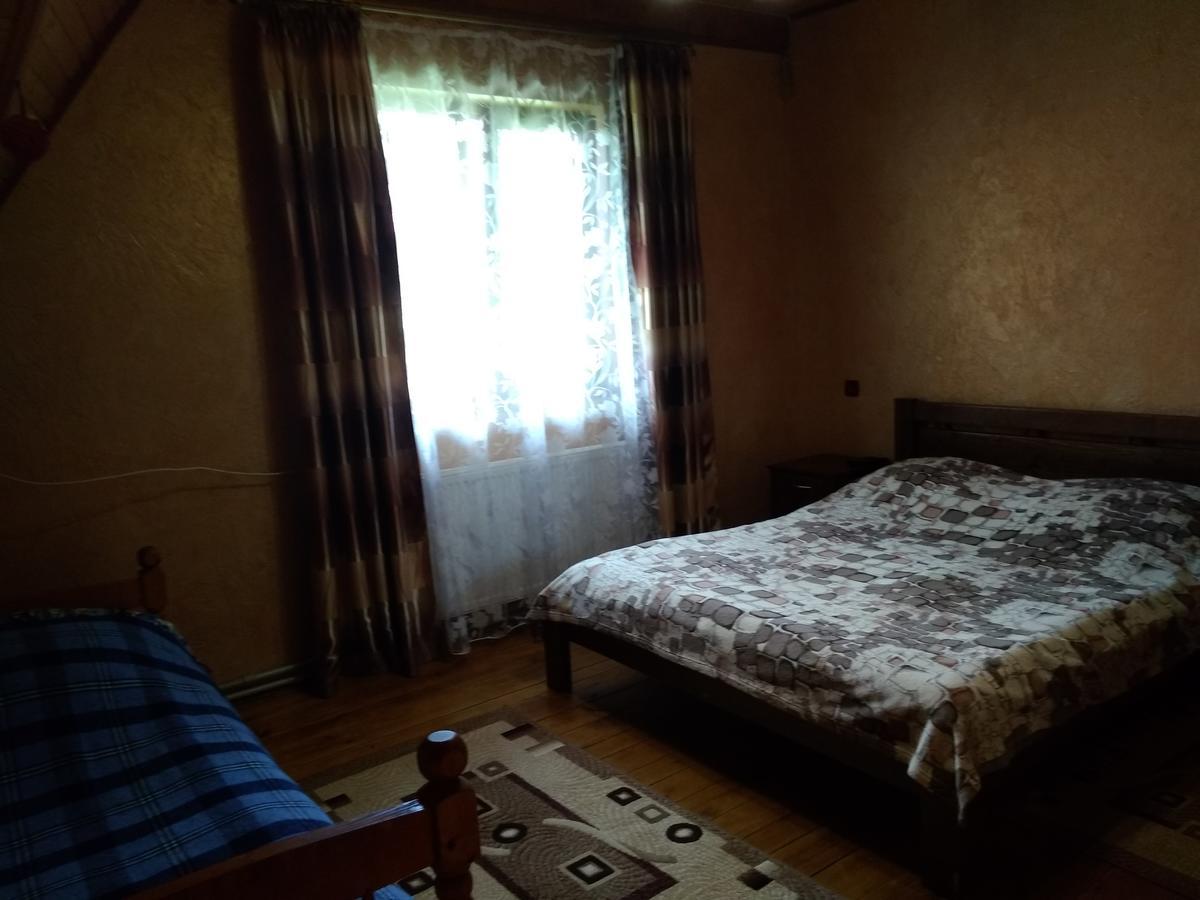 Затишок В Карпатах Villa Yaremche Exterior photo