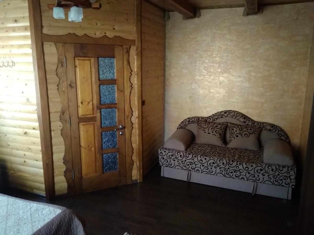 Затишок В Карпатах Villa Yaremche Exterior photo